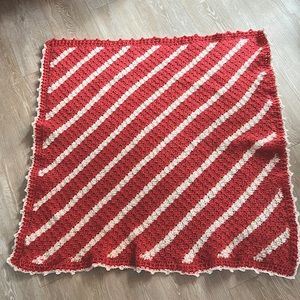 🧶 baby (or pet) blanket 36 x 35 handmade in USA  NEW